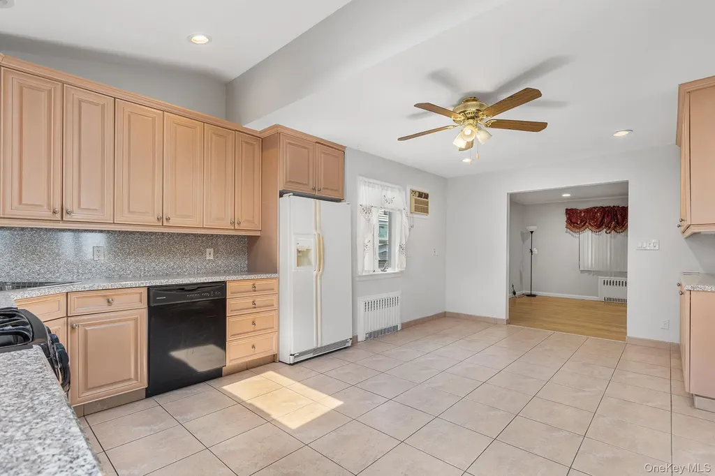 42 Evans Avenue Elmont NY 11003