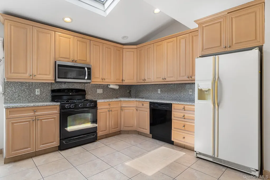 42 Evans Avenue Elmont NY 11003