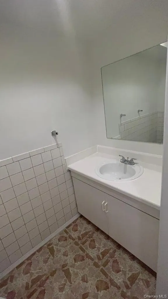 596 Beech Terrace Beech Terrace Bronx NY 10454