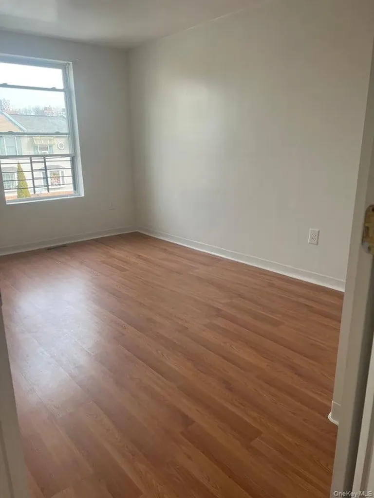 596 Beech Terrace Beech Terrace Bronx NY 10454