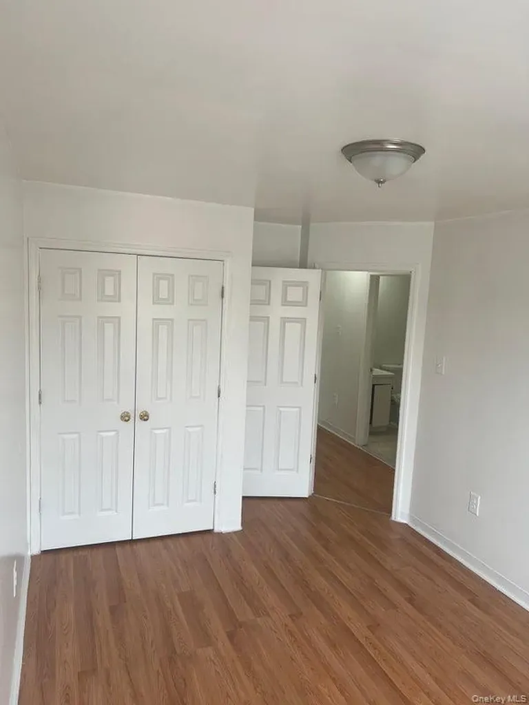 596 Beech Terrace Beech Terrace Bronx NY 10454