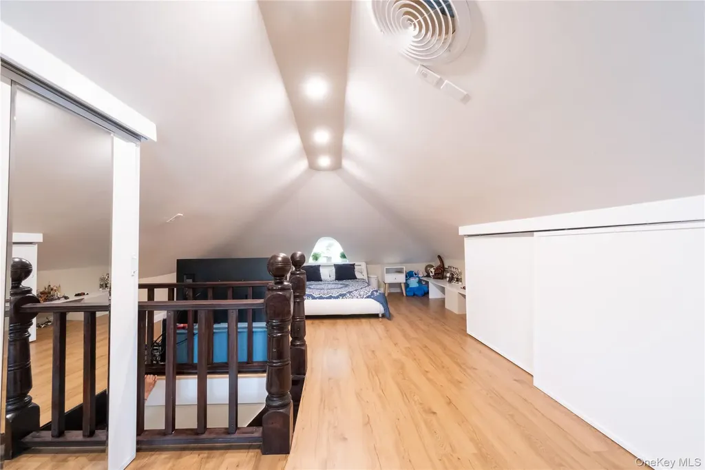 91 Monroe Street Pelham NY 10803