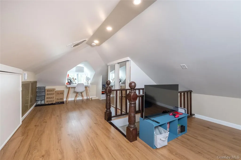 91 Monroe Street Pelham NY 10803