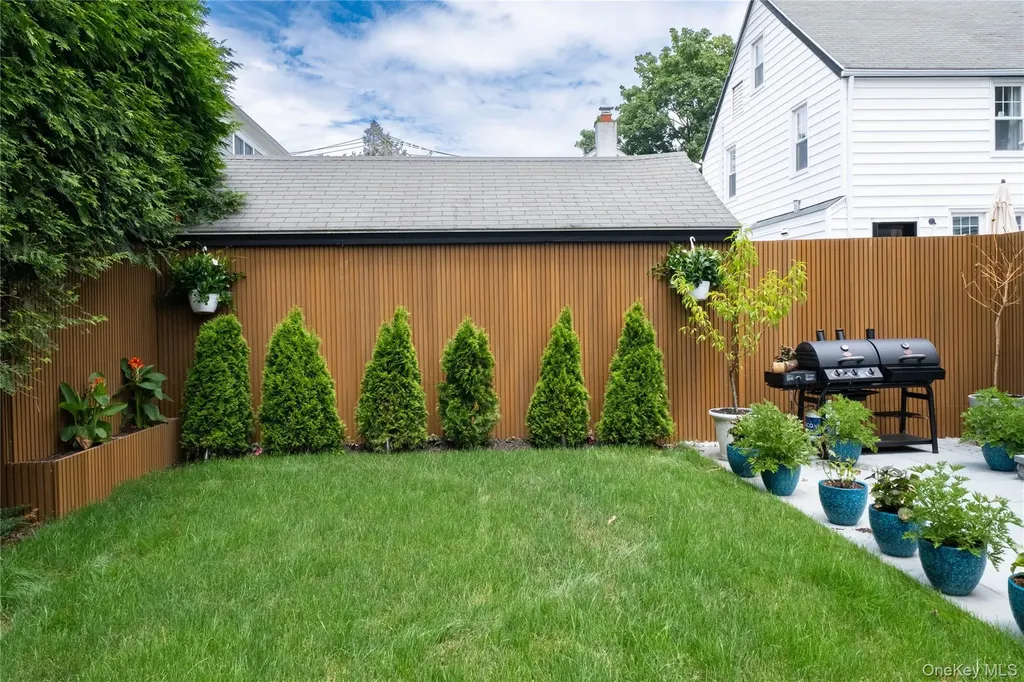 91 Monroe Street Pelham NY 10803
