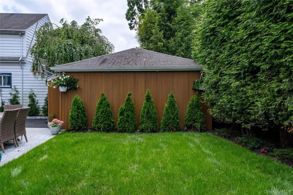 91 Monroe Street Pelham NY 10803