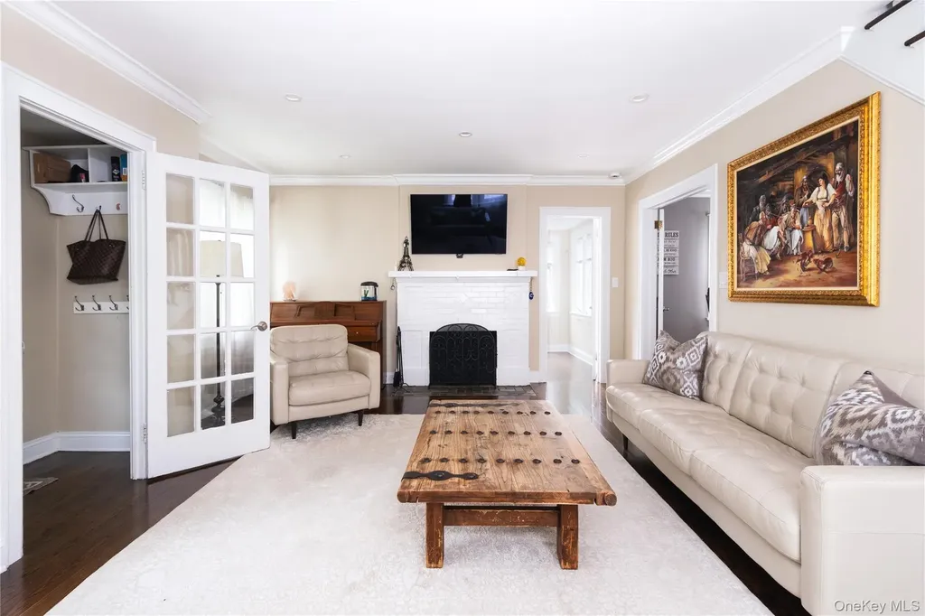 91 Monroe Street Pelham NY 10803