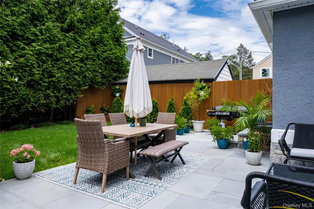 91 Monroe Street Pelham NY 10803
