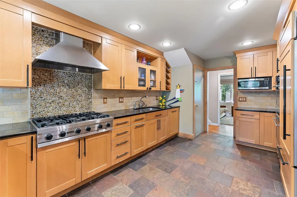 5 Mark Drive Rye Brook NY 10573