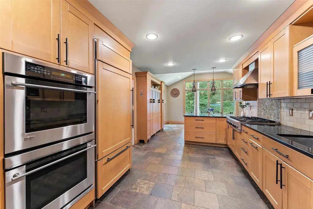 5 Mark Drive Rye Brook NY 10573