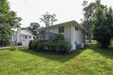 66 Putnam Road Cortlandt Manor NY 10567