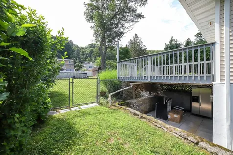 66 Putnam Road Cortlandt Manor NY 10567