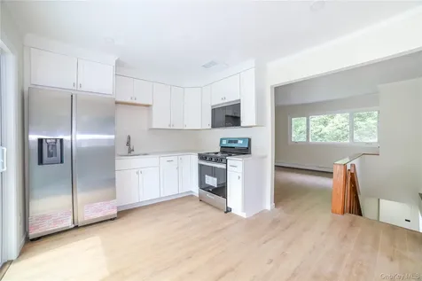 66 Putnam Road Cortlandt Manor NY 10567