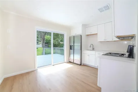 66 Putnam Road Cortlandt Manor NY 10567