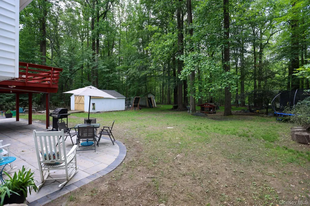 21 Edgebrook Lane Airmont NY 10952