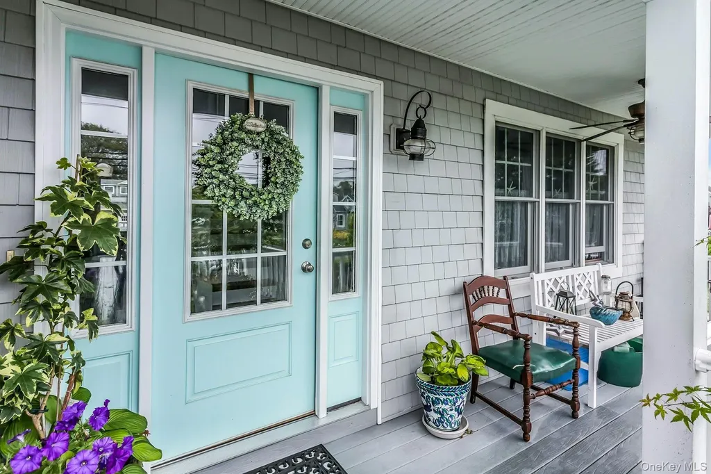 10 Garfield Place Massapequa NY 11758