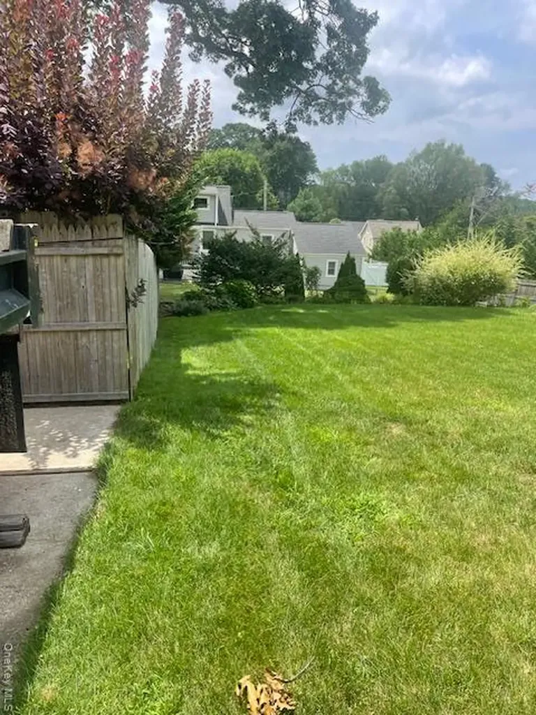Beaver Drive Kings Park NY 11754