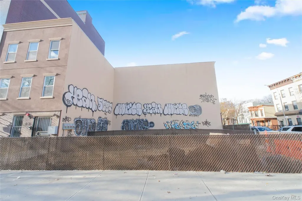 52 Buffalo Avenue Brooklyn NY 11233