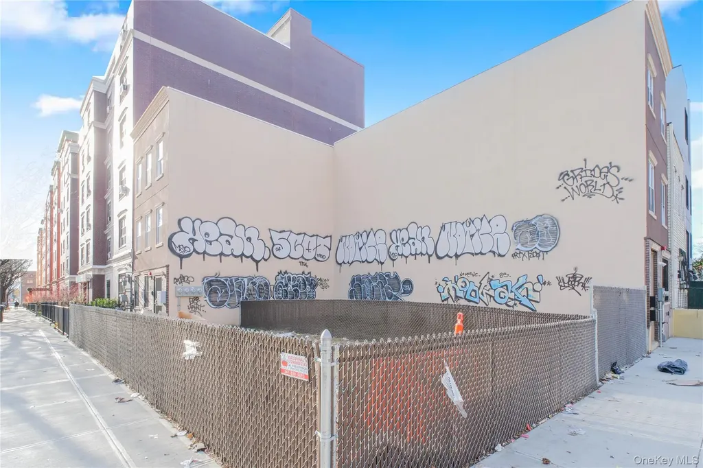 52 Buffalo Avenue Brooklyn NY 11233