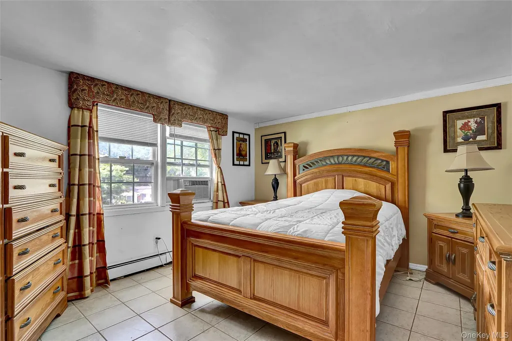 33 Breston Drive W Shirley NY 11967