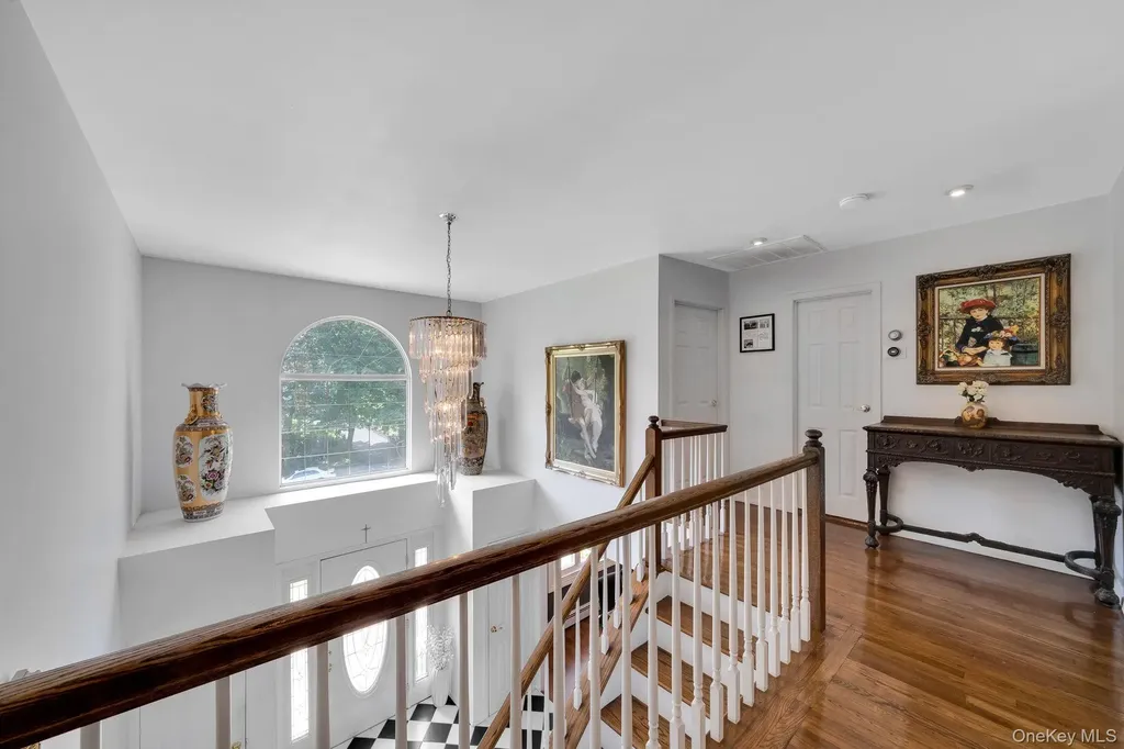 11 Dillmont Drive Smithtown NY 11787