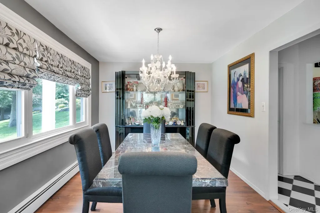 11 Dillmont Drive Smithtown NY 11787