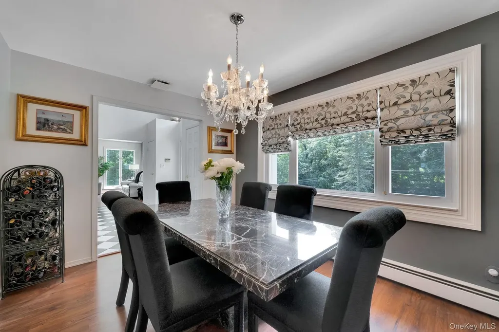 11 Dillmont Drive Smithtown NY 11787