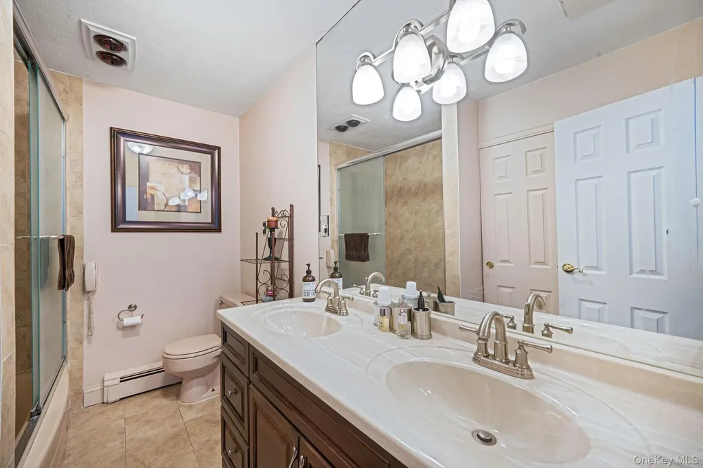 11 Dillmont Drive Smithtown NY 11787