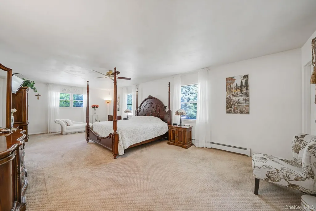 11 Dillmont Drive Smithtown NY 11787