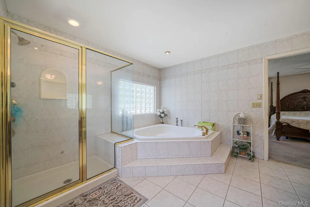 11 Dillmont Drive Smithtown NY 11787