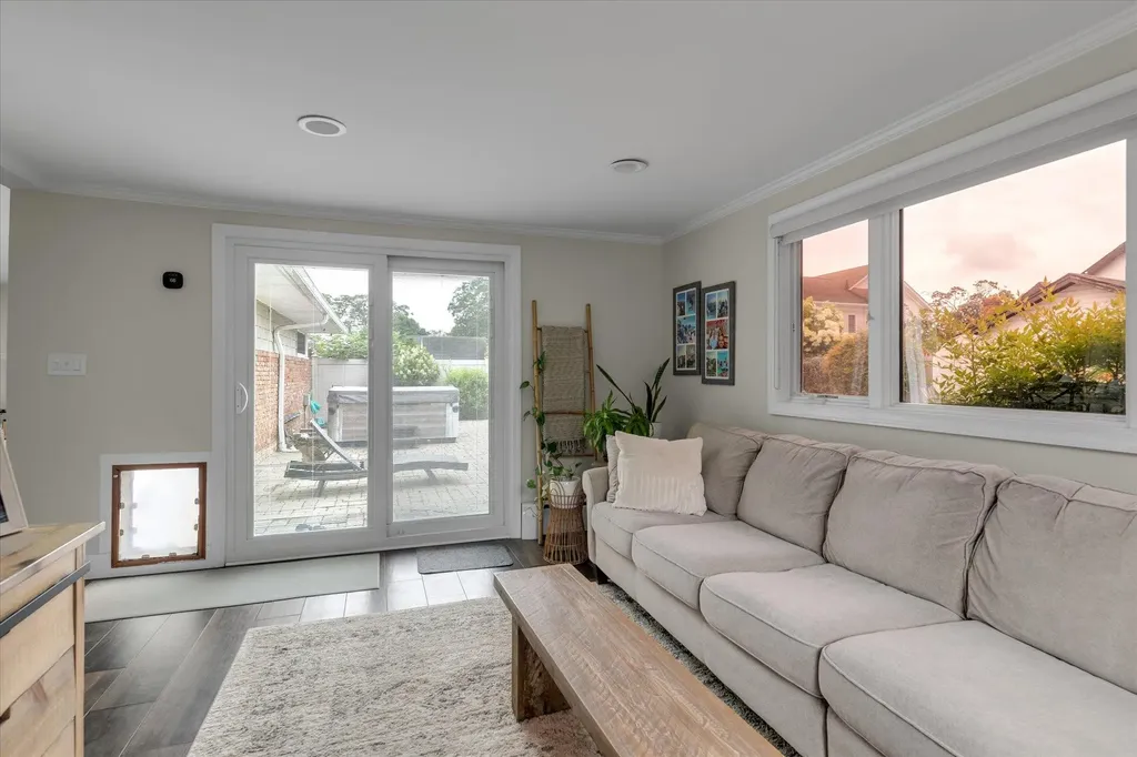 2854 Lenox Road Oceanside NY 11572