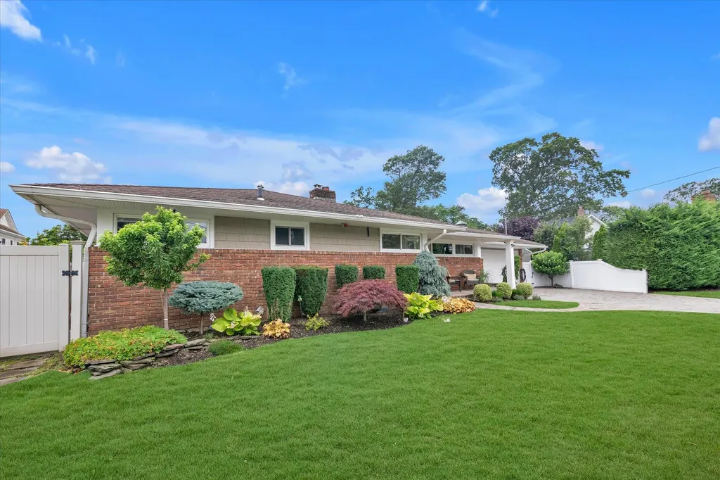 2854 Lenox Road Oceanside NY 11572