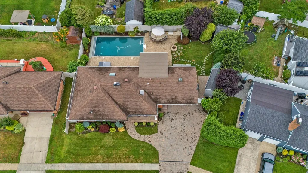 2854 Lenox Road Oceanside NY 11572