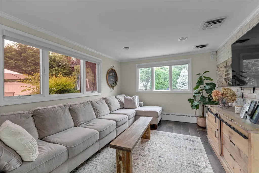 2854 Lenox Road Oceanside NY 11572