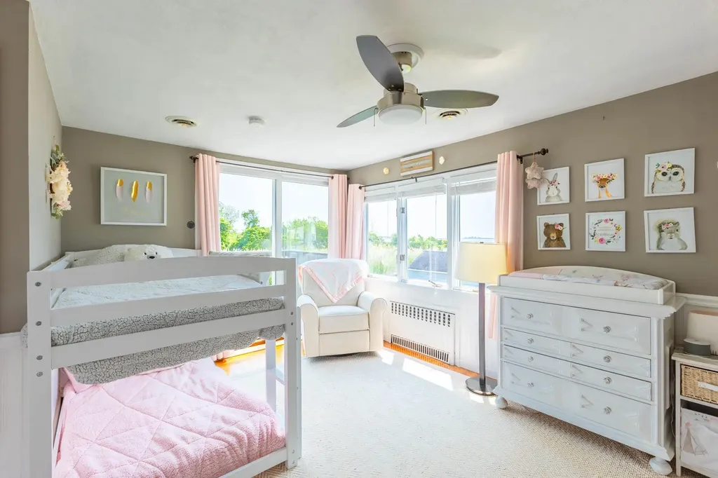 859 E Bay Drive West Islip NY 11795