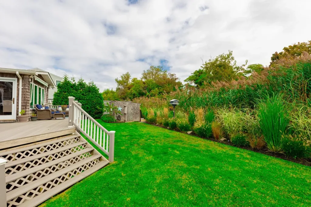 859 E Bay Drive West Islip NY 11795