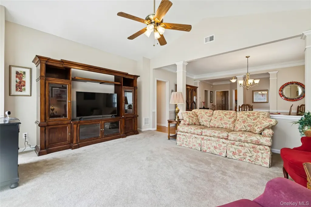 109 Louden Loop Mount Sinai NY 11766