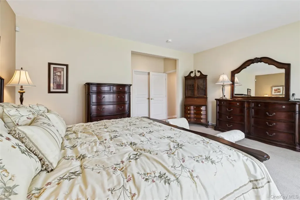 109 Louden Loop Mount Sinai NY 11766