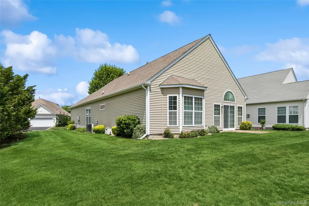 109 Louden Loop Mount Sinai NY 11766