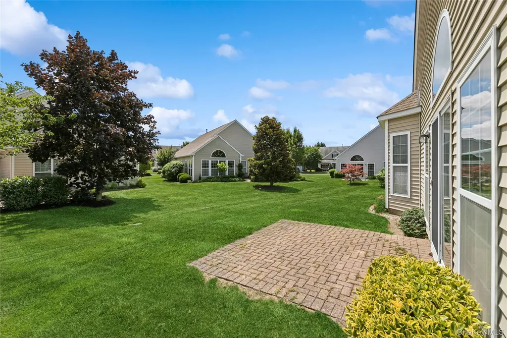 109 Louden Loop Mount Sinai NY 11766