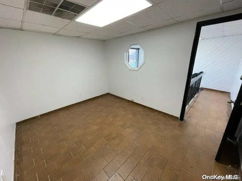 59-78 54 Avenue Maspeth NY 11378