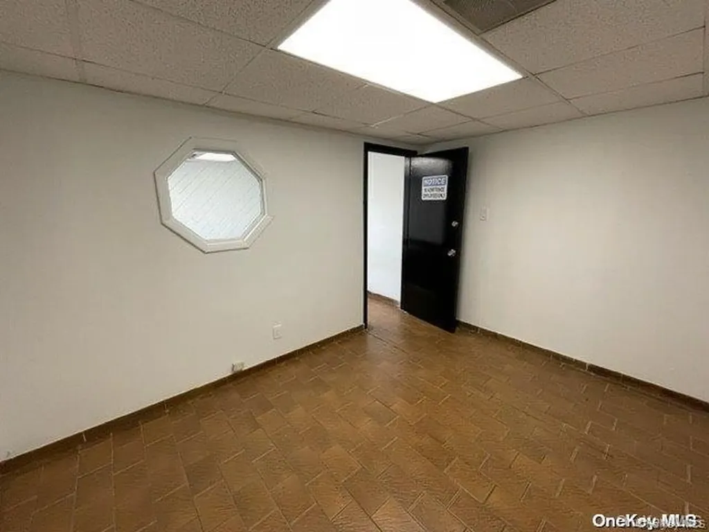 59-78 54 Avenue Maspeth NY 11378