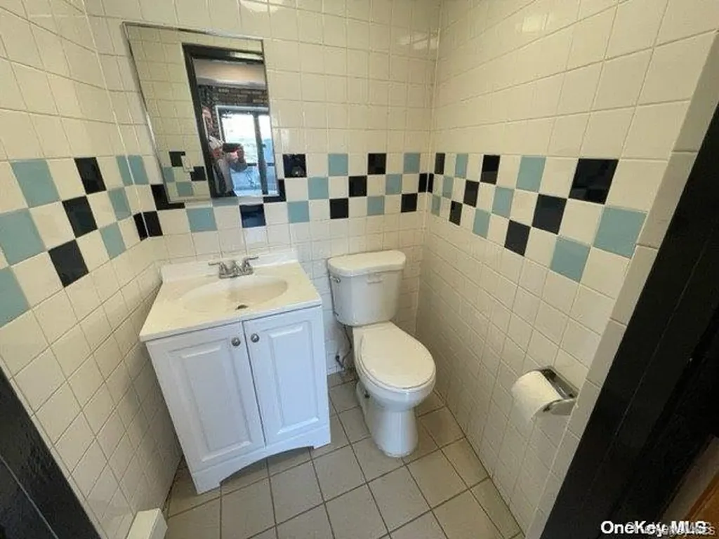 59-78 54 Avenue Maspeth NY 11378