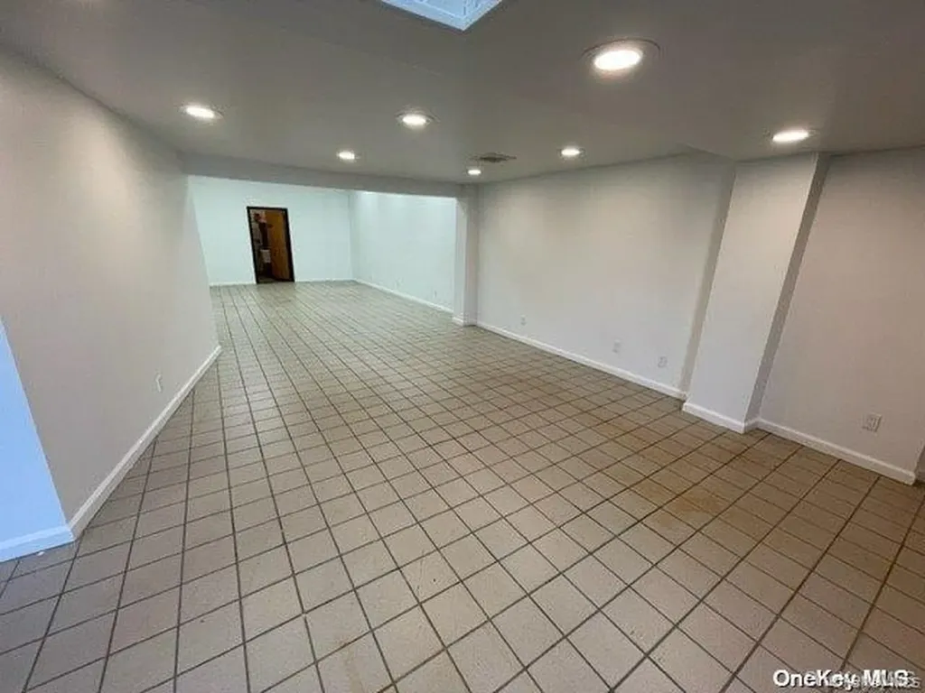 59-78 54 Avenue Maspeth NY 11378