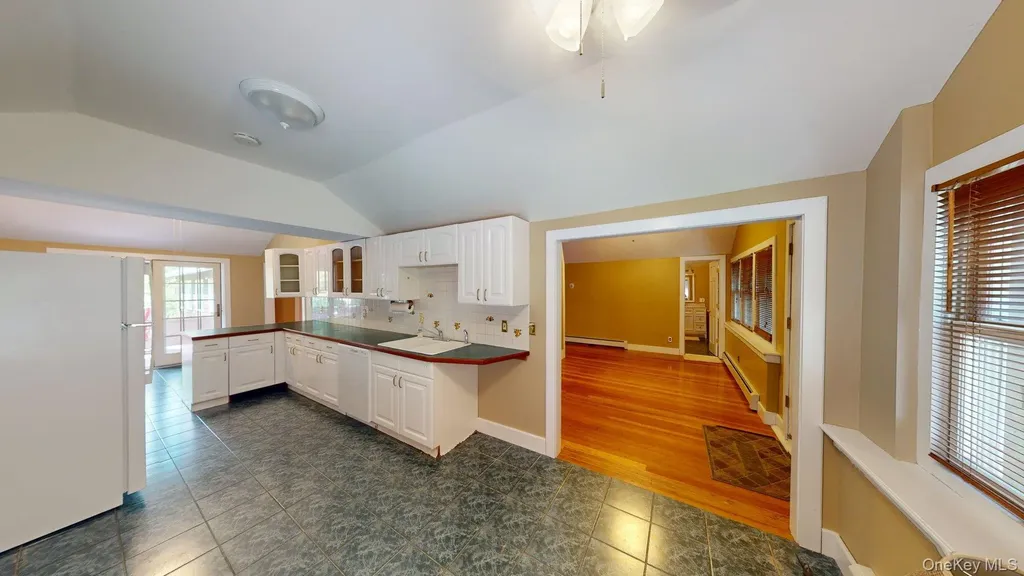 27 Maple Trail Wurtsboro NY 12790