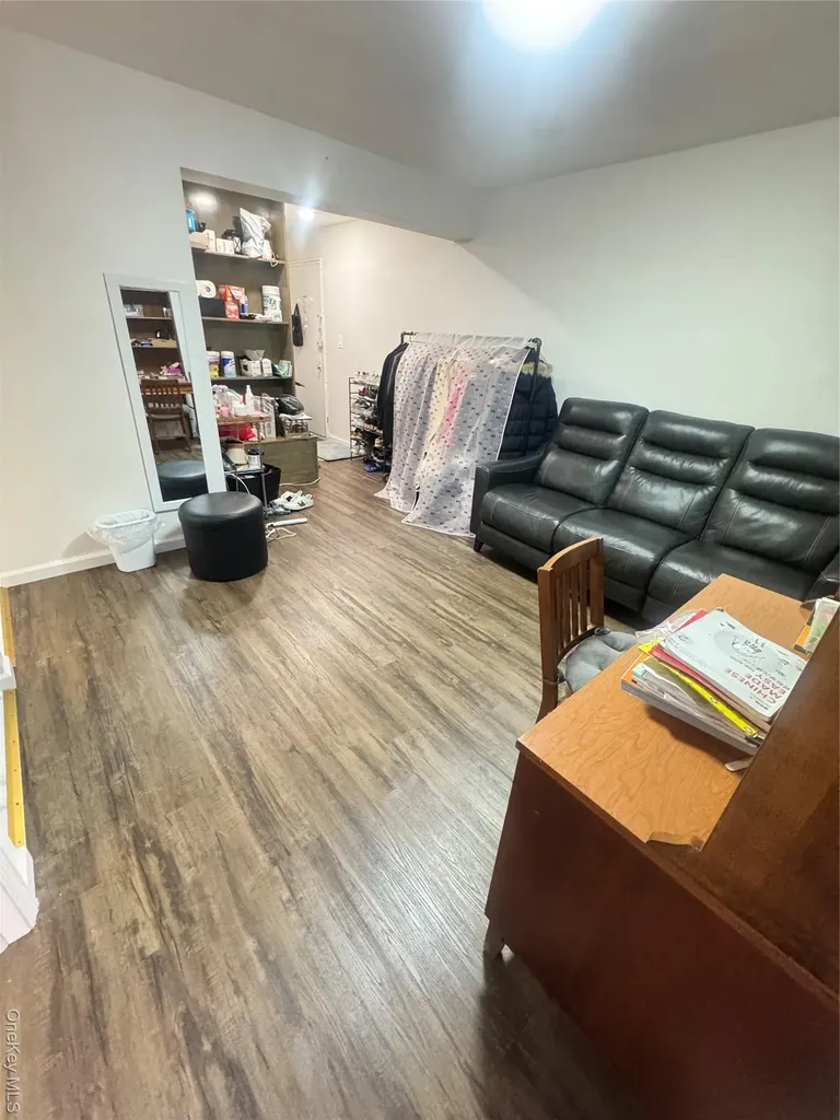 8114 Baxter Avenue Elmhurst NY 11373