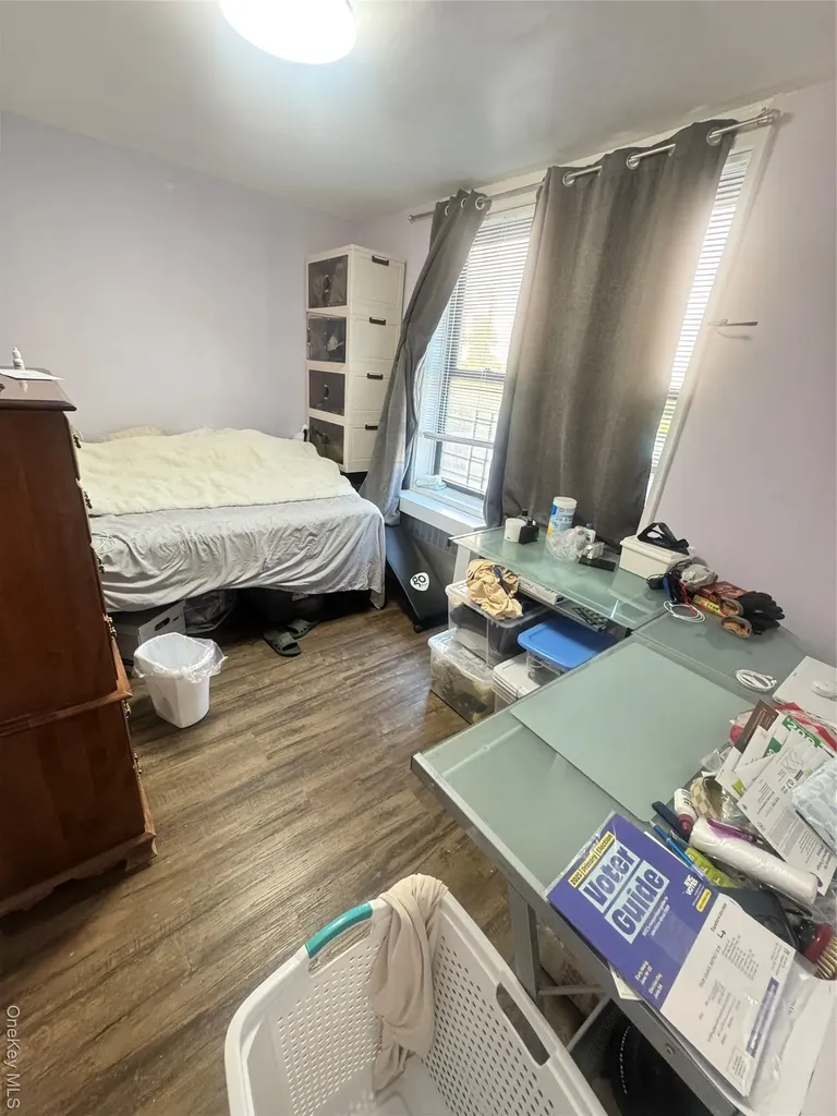 8114 Baxter Avenue Elmhurst NY 11373