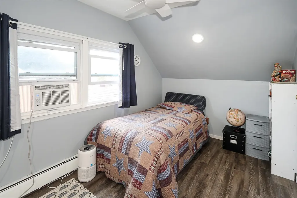 16 Primrose Lane Levittown NY 11756