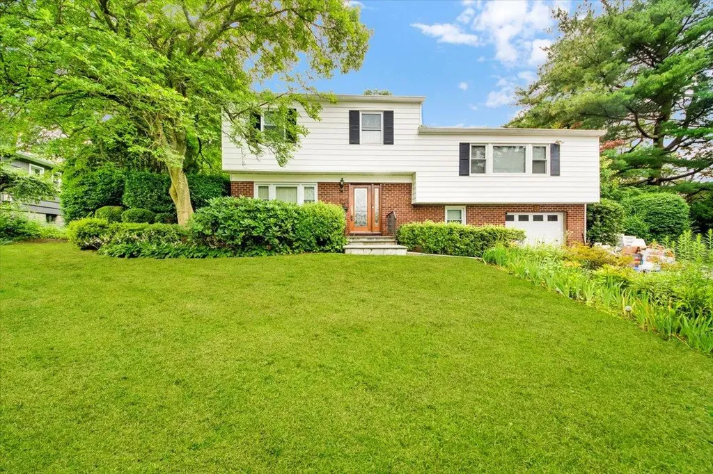 50 Chester Drive Yonkers NY 10710