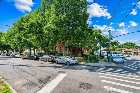 137-06 Bedell Street Springfield Gardens NY 11413