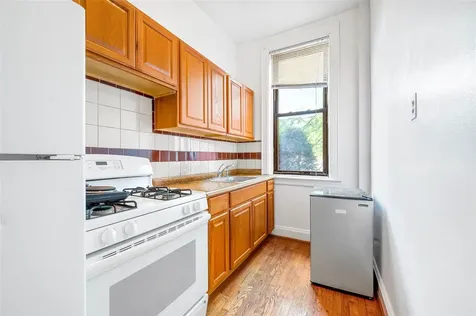 137-06 Bedell Street Springfield Gardens NY 11413